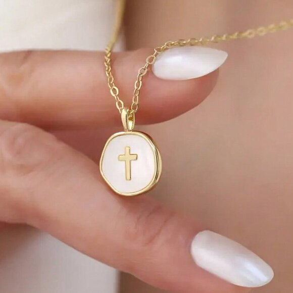 Jewelry - Gold Elegant Women's Mini Cross Pendant Necklace